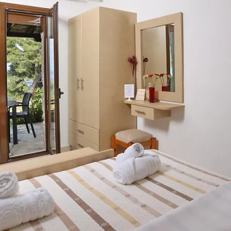 Peristeridi * Políhrono