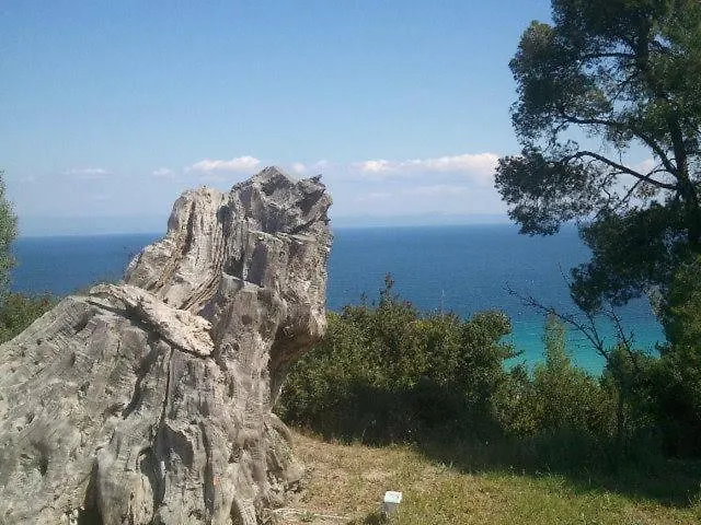 公寓 Magia Peristeridi 波利克罗诺