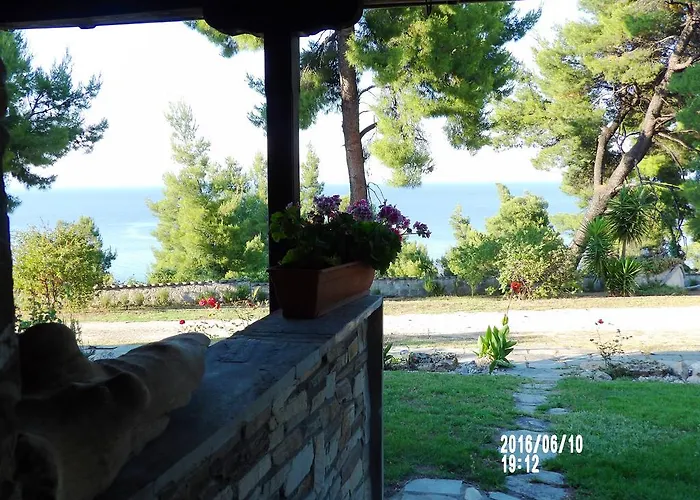 公寓 Magia Peristeridi 波利克罗诺