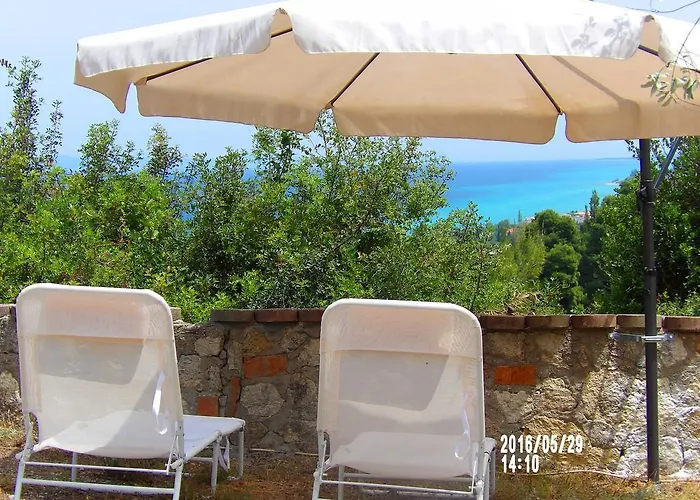 Magia Peristeridi 波利克罗诺