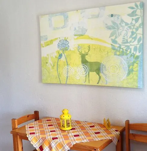 公寓 Magia Peristeridi 波利克罗诺